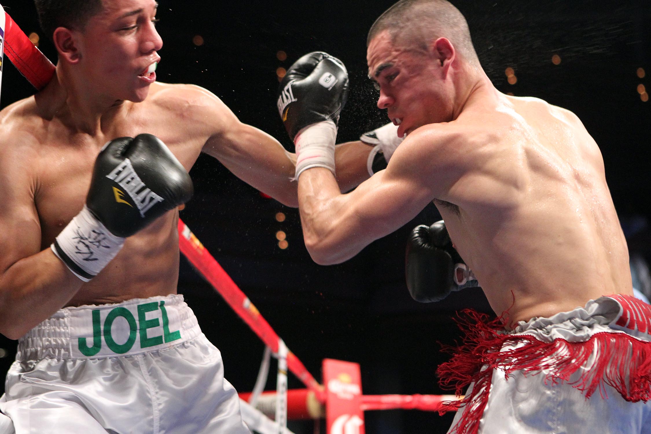 Joel Diaz, jr is victorious vs. Hector Sanchez Joel Diaz, Jr wins by fifth round TKO