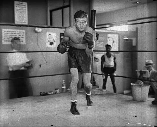 Freddie Miller-2 Freddie Miller-2