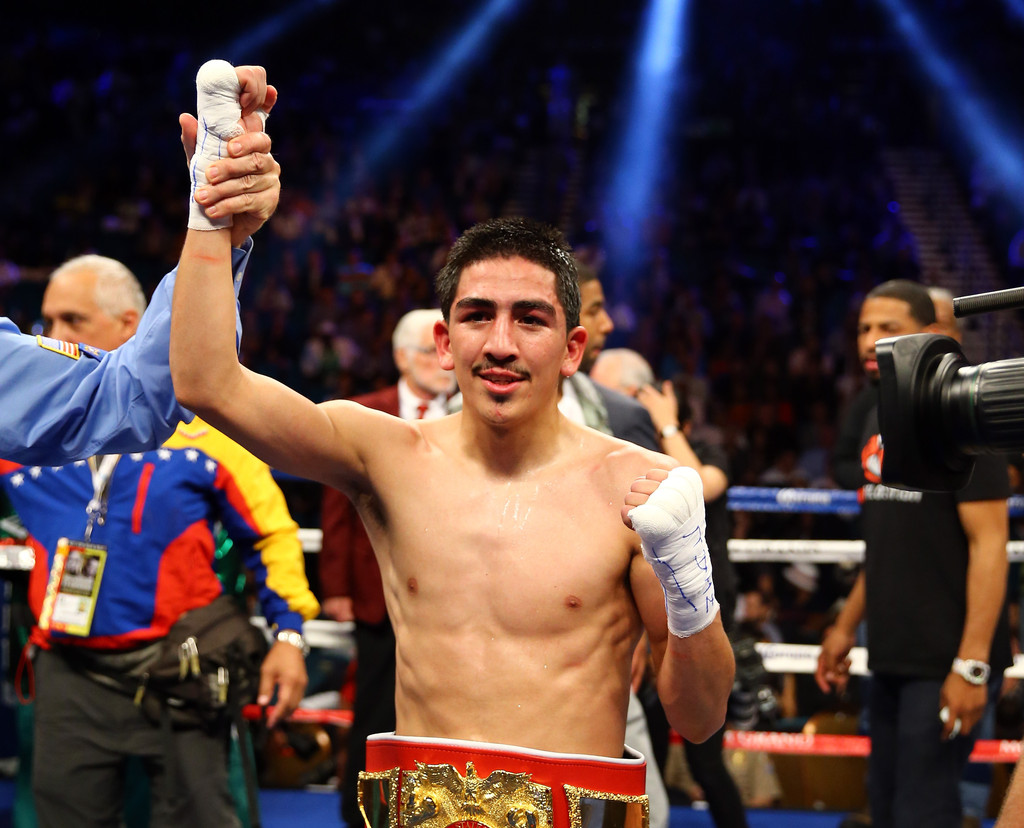 leo santa cruz