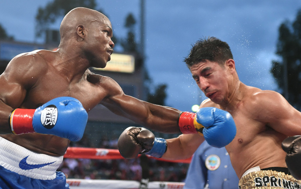 tim-bradley-vs-jessie-vargas